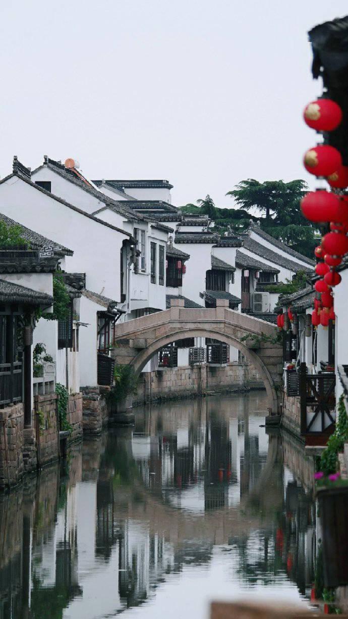 本科七千一个月，小学三万，般配吗？游戏画面
